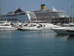 Cruise Ships in Palma Port